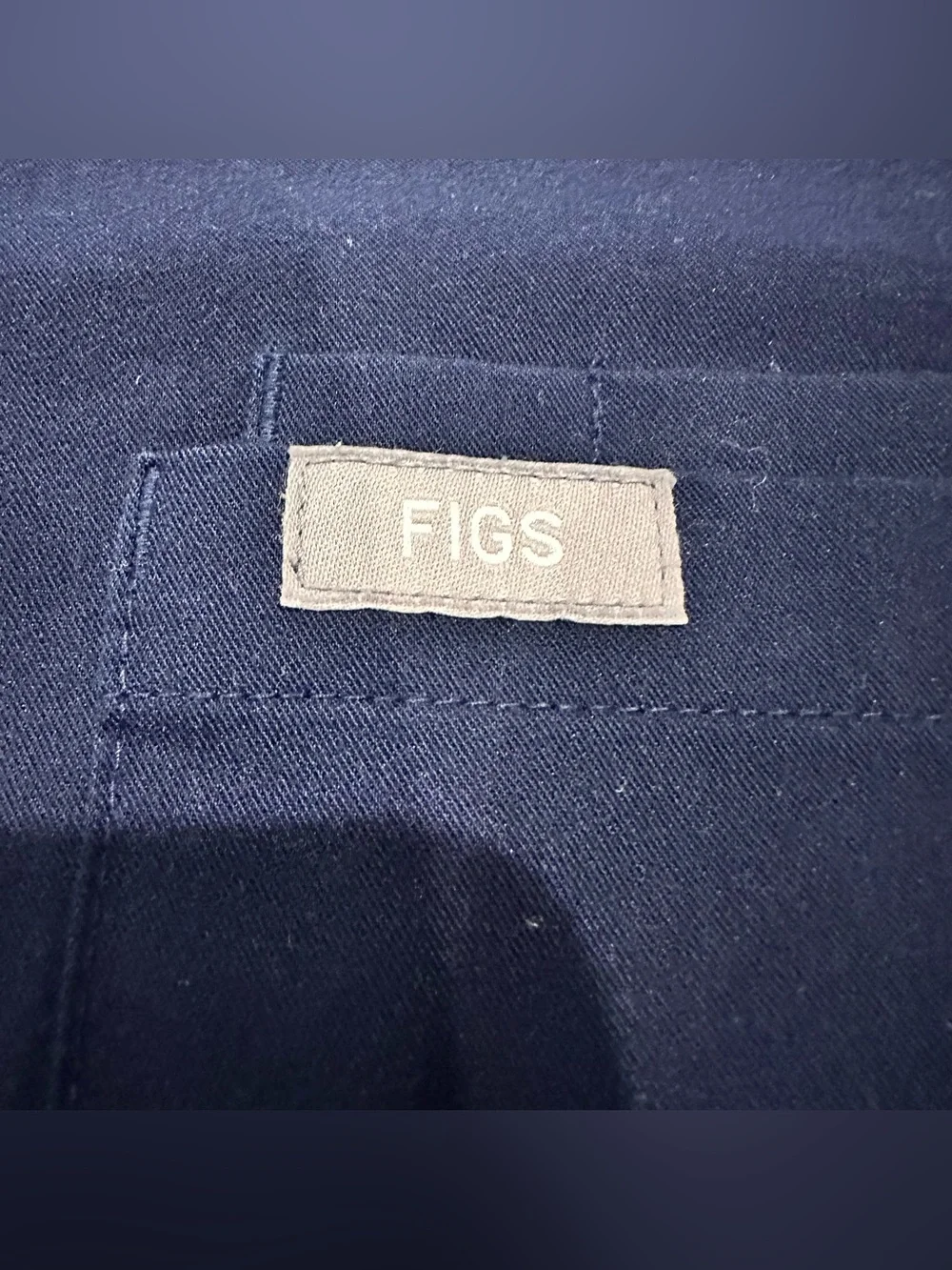 Figs Matching Navy Scrub Set: Axim Pants & Leon Top Both Size Medium